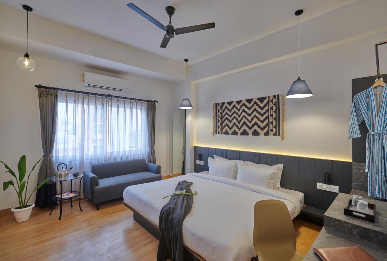 Poshtel Vns Lägenhet Varanasi Exteriör bild