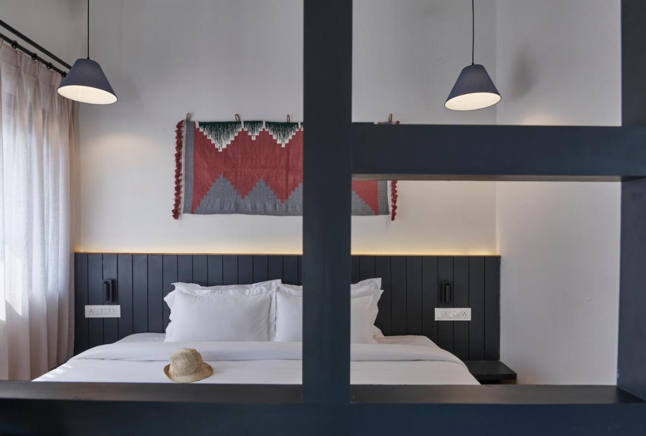 Poshtel Vns Lägenhet Varanasi Exteriör bild