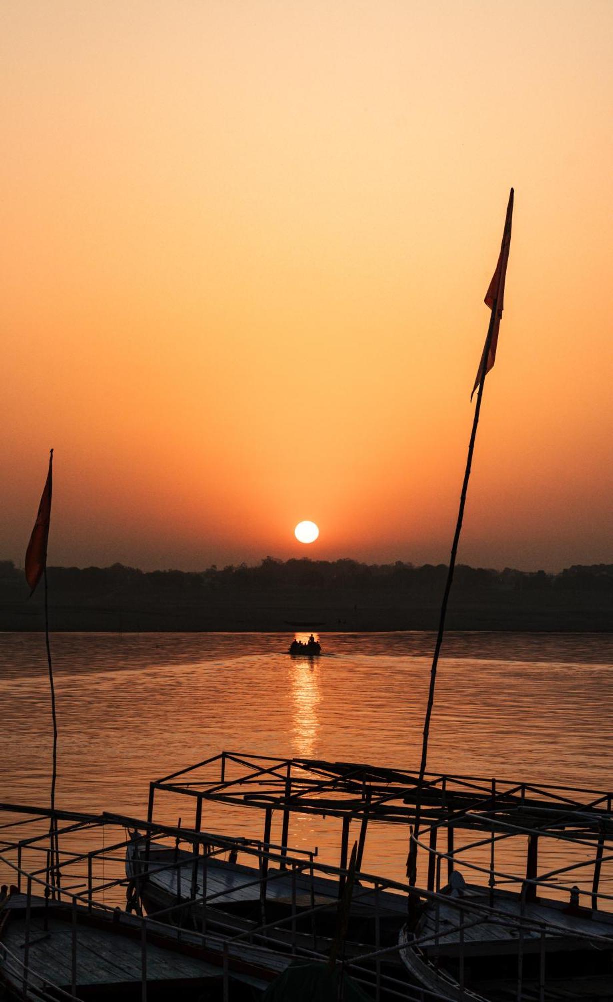 Poshtel Vns Lägenhet Varanasi Exteriör bild