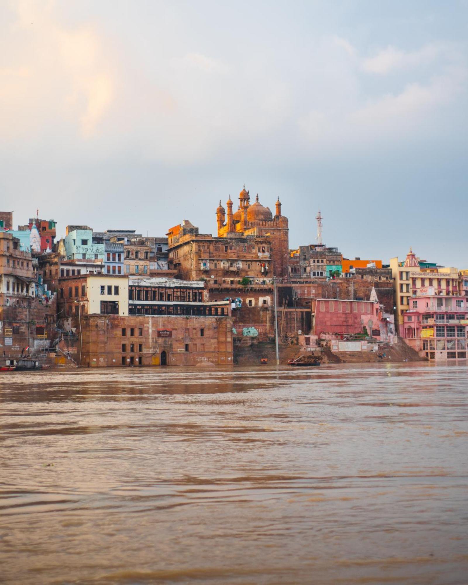 Poshtel Vns Lägenhet Varanasi Exteriör bild